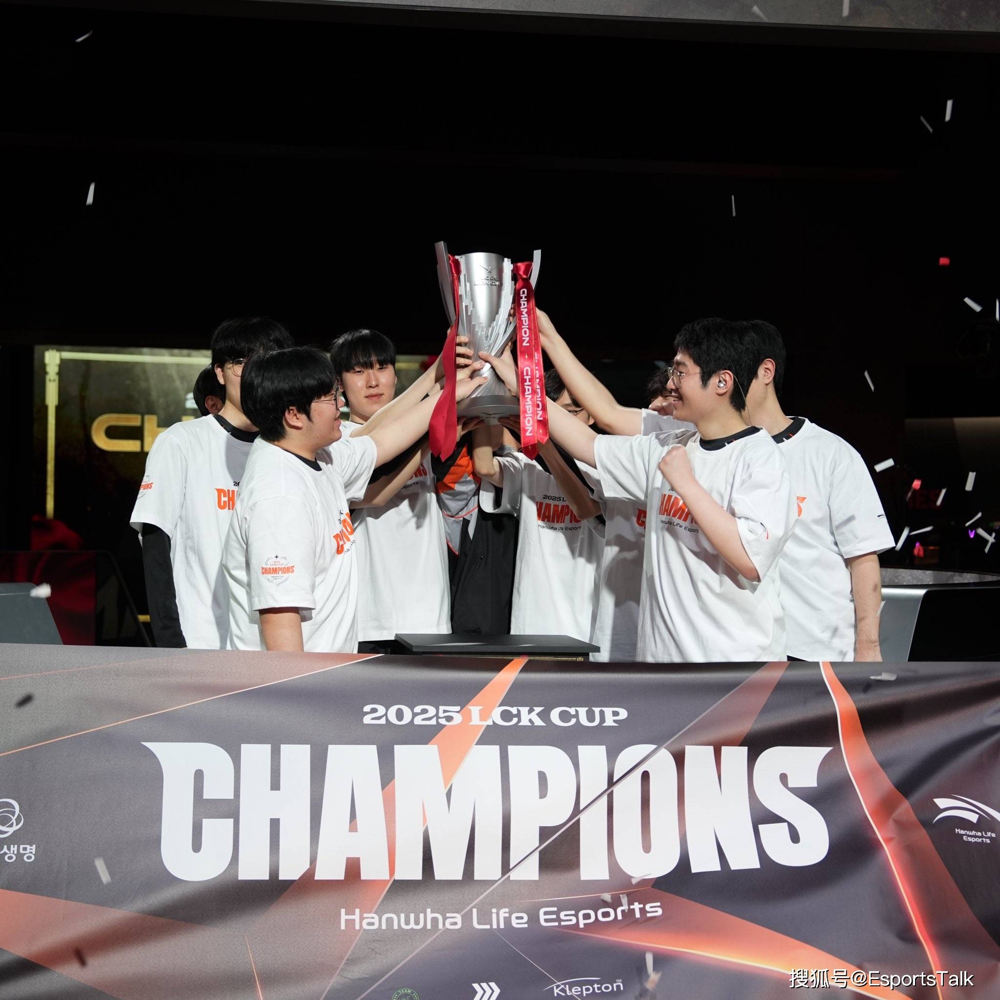 开云体育入口-HLE力克T1，CoreJJ团战一打五焦点之战2025世界赛，引爆全场热议