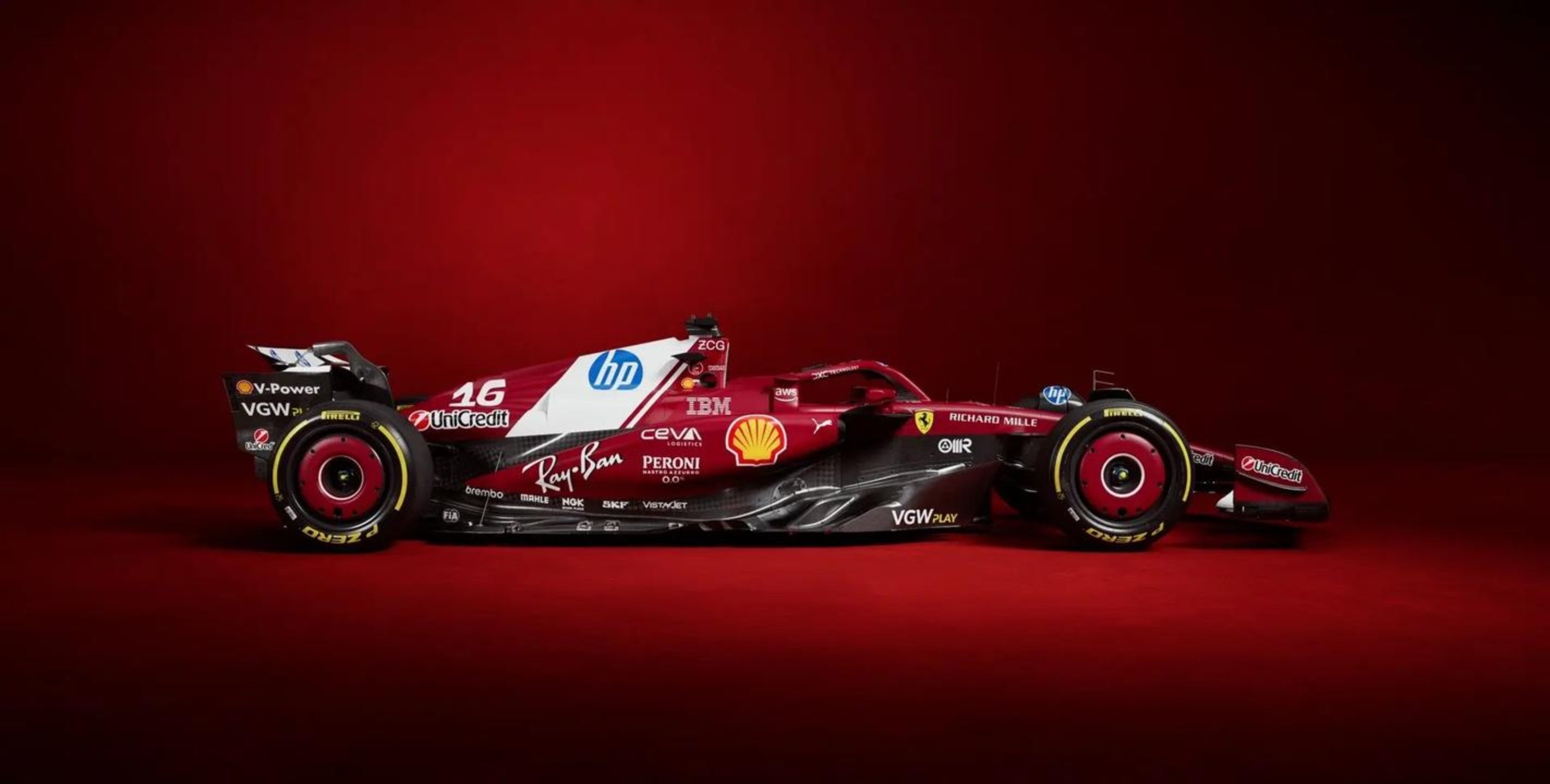 开云体育入口-梅赛德斯逆转法拉利，勒克莱尔扛起全队的简单介绍