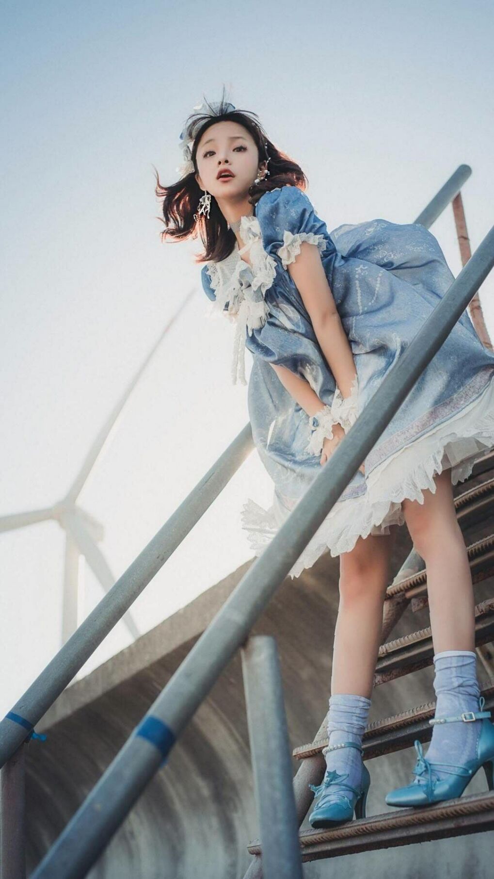 从质疑到加冕！本泽马逆境重生铸就经典，阿尔及利亚奏响团队足球狂想曲