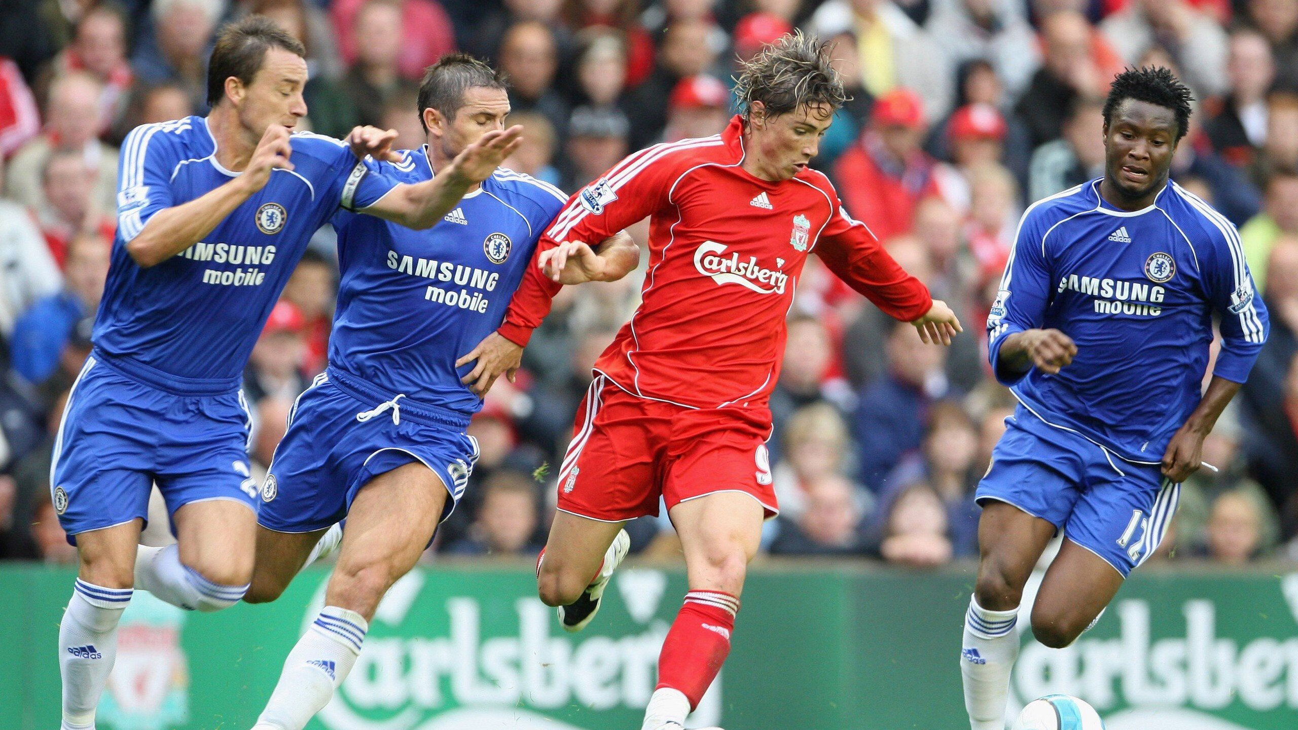 门神还是狙击手？拉亚用十一双手套撕碎利物浦的金属风暴